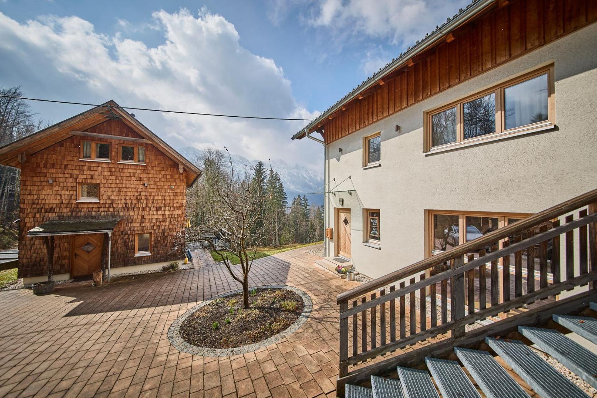 Waldharmonie - Chalet & Apartments Bad Goisern Exterior foto